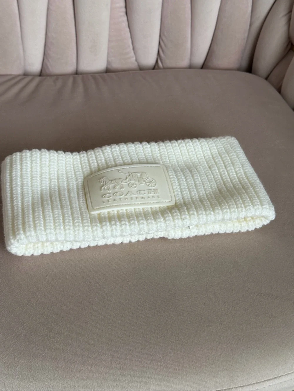 ❄️COACH❄️ Logo Headband in Cream